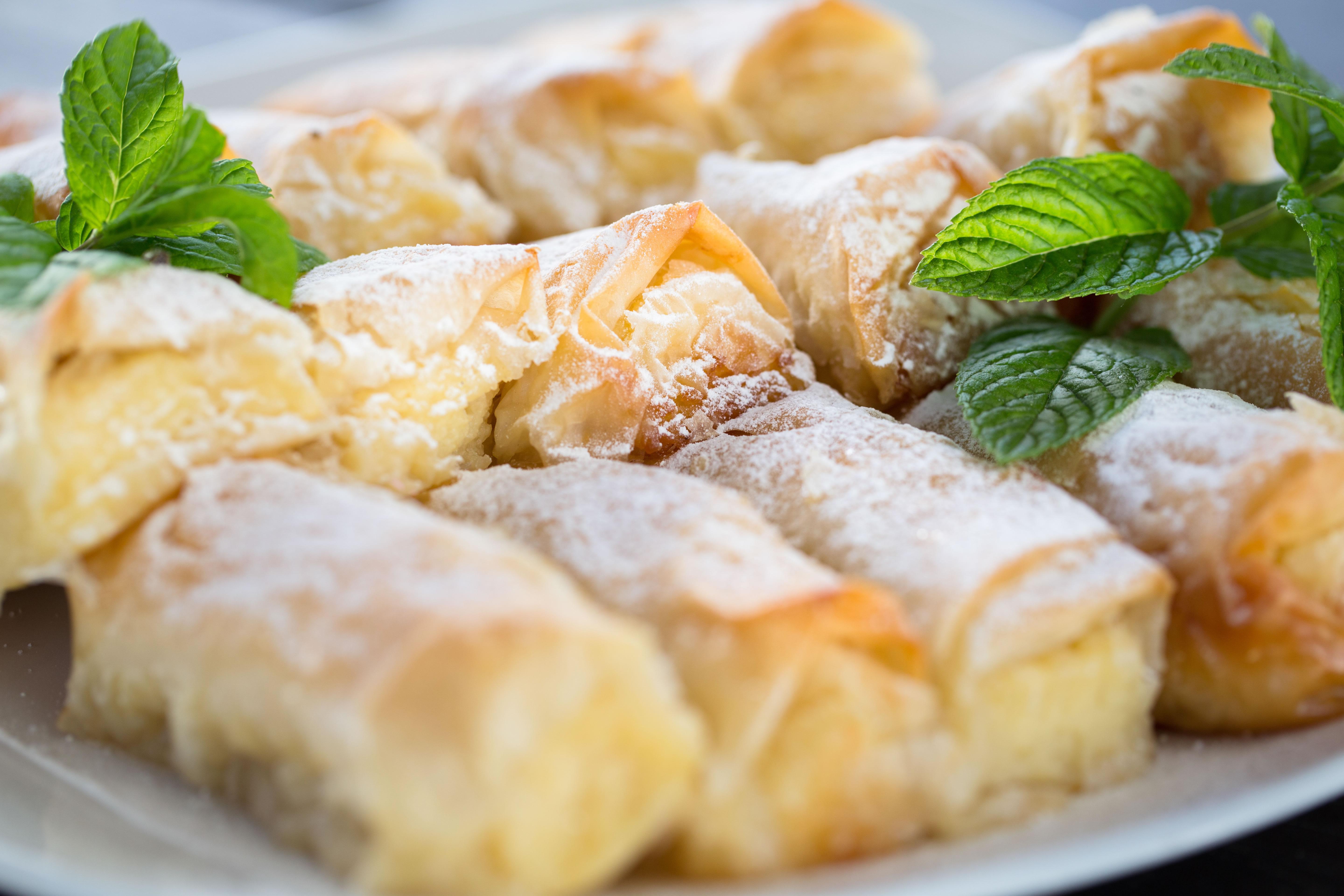 อัลมิรา Hotel Paphos ภายนอก รูปภาพ Fried spring rolls