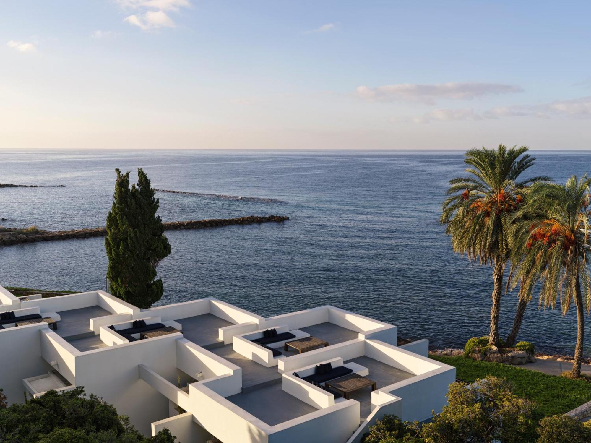 อัลมิรา Hotel Paphos ห้อง รูปภาพ View of the Mediterranean from the hotel